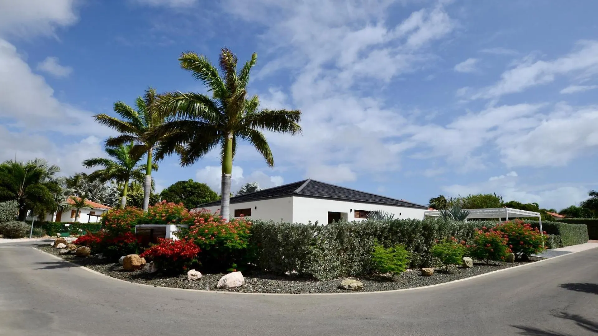 Villapark Flamboyan - Villa Alaia Willemstad